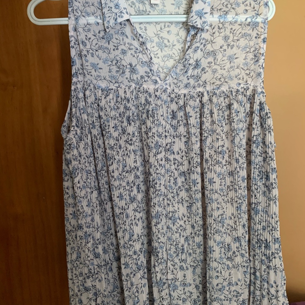 Lauren Conrad large dressing blouse